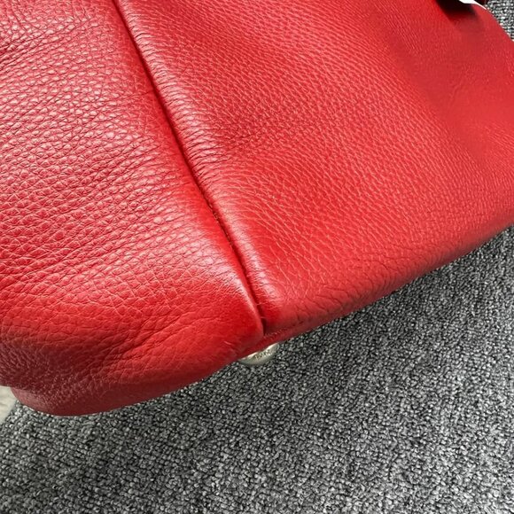 Prada Vitello Leather Tote Bag 510-040225 - Picture 11 of 15